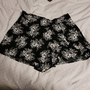 Black Flow Shorts